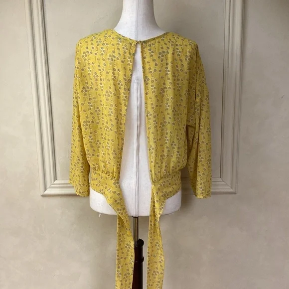 ONLY Slit back Floral Print Blouse - Picture 4 of 6